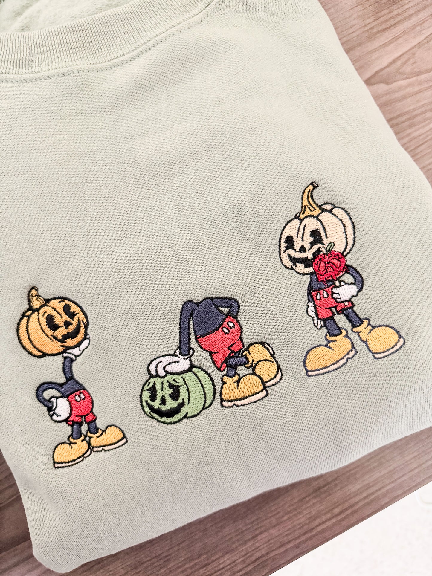 Embroidered pumpkin friends